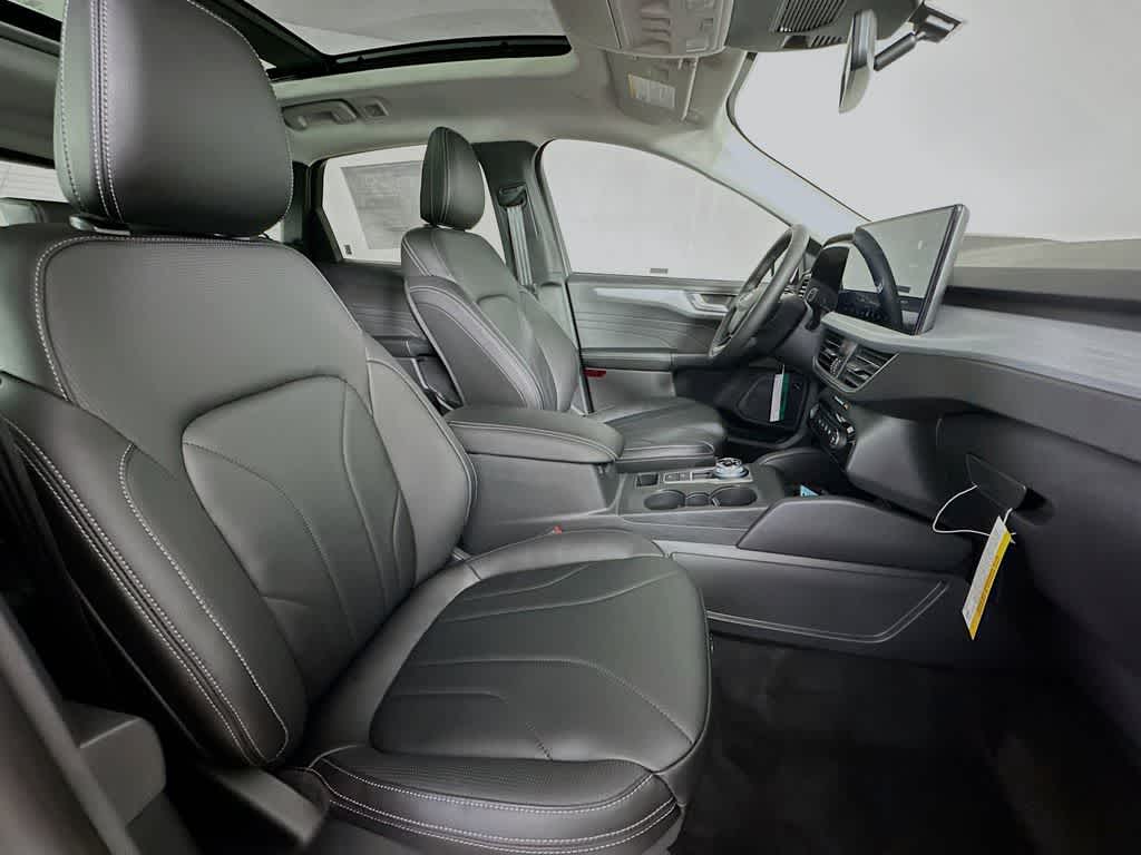 Thumbnail: 2025 Ford Escape - 15