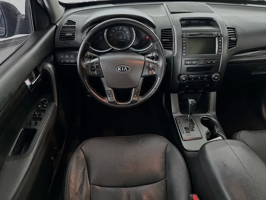 Thumbnail: 2011 Kia Sorento - 10
