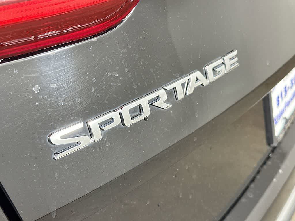 Thumbnail: 2022 Kia Sportage - 7