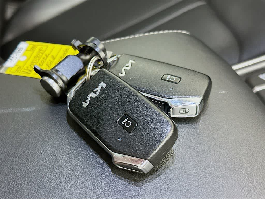 Thumbnail: 2022 Kia Sorento - 22