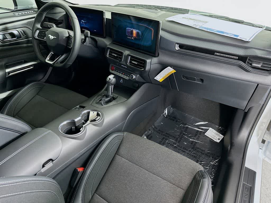 Thumbnail: 2025 Ford Mustang - 30