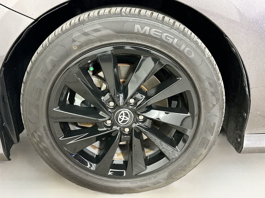 Thumbnail: 2022 Toyota Camry - 7