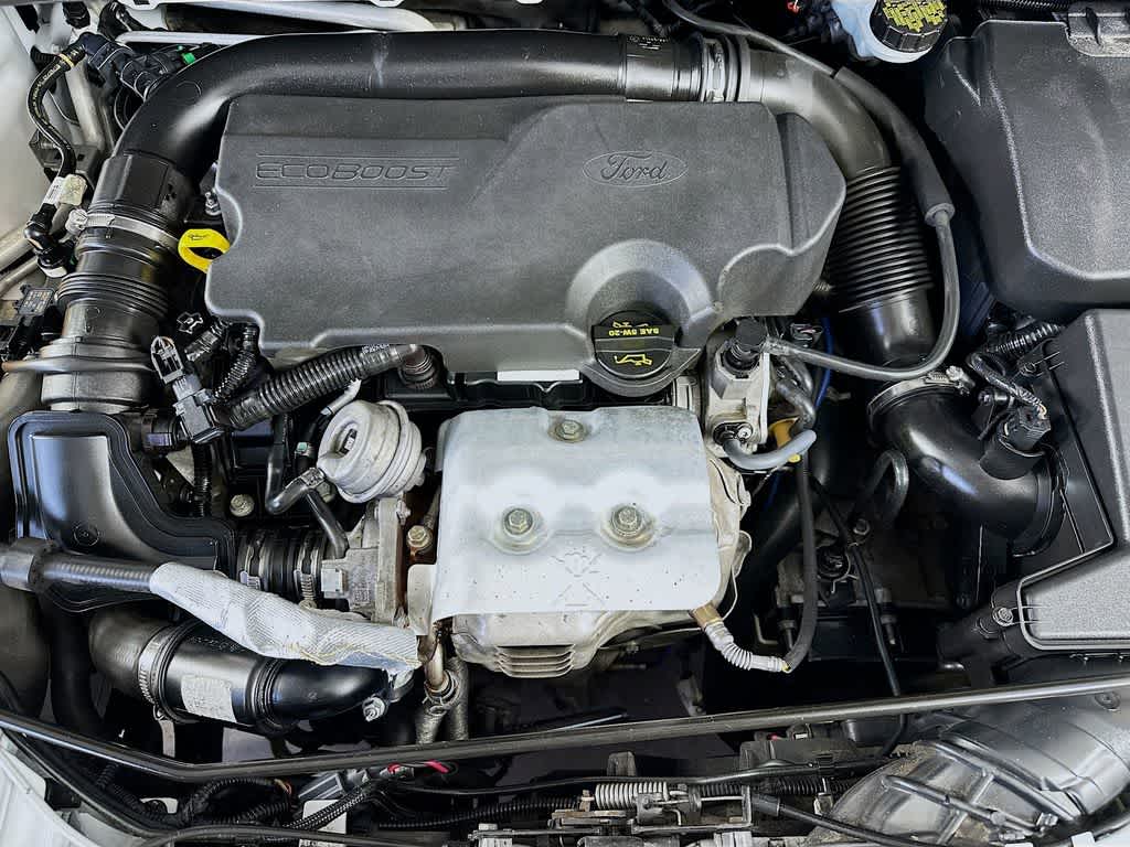 Thumbnail: 2016 Ford Focus - 9