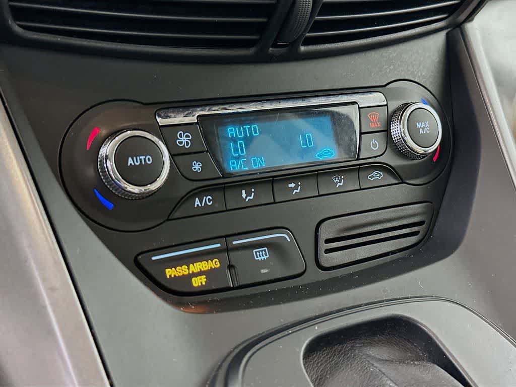 Thumbnail: 2015 Ford Escape - 18