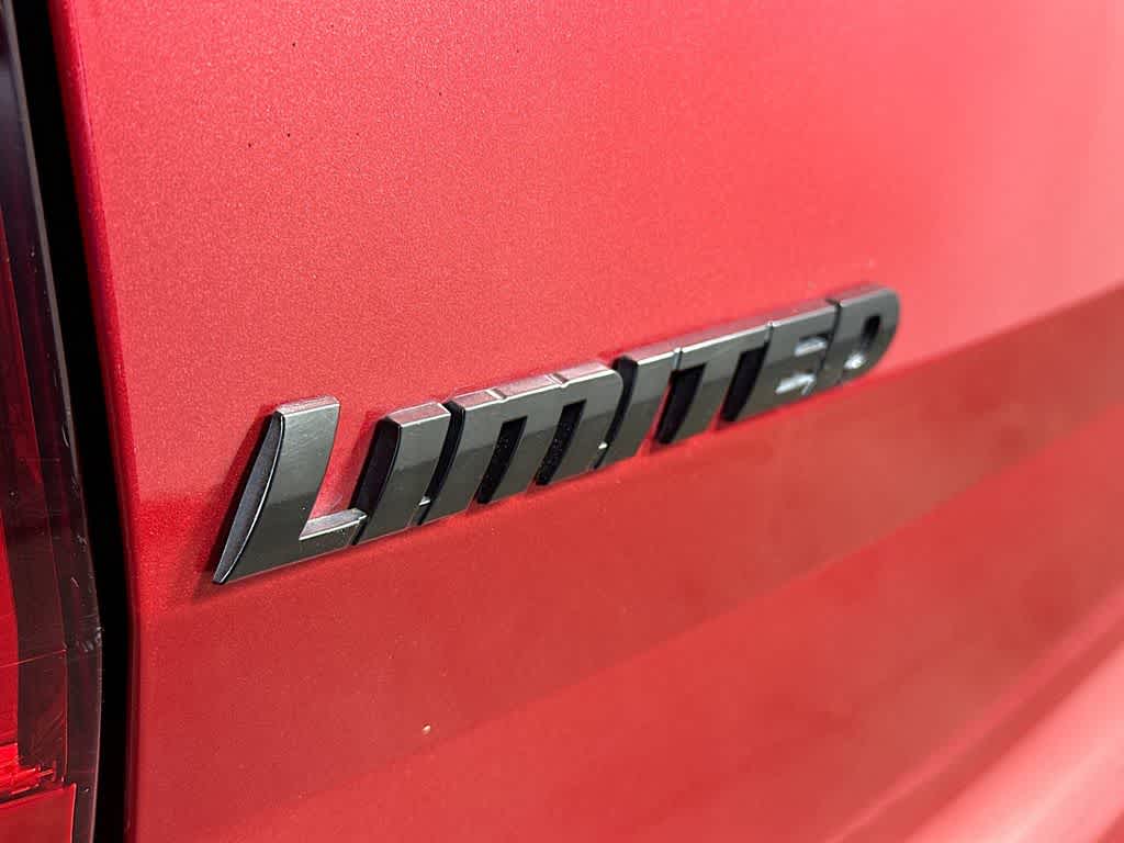 Thumbnail: 2011 Ford Explorer - 7
