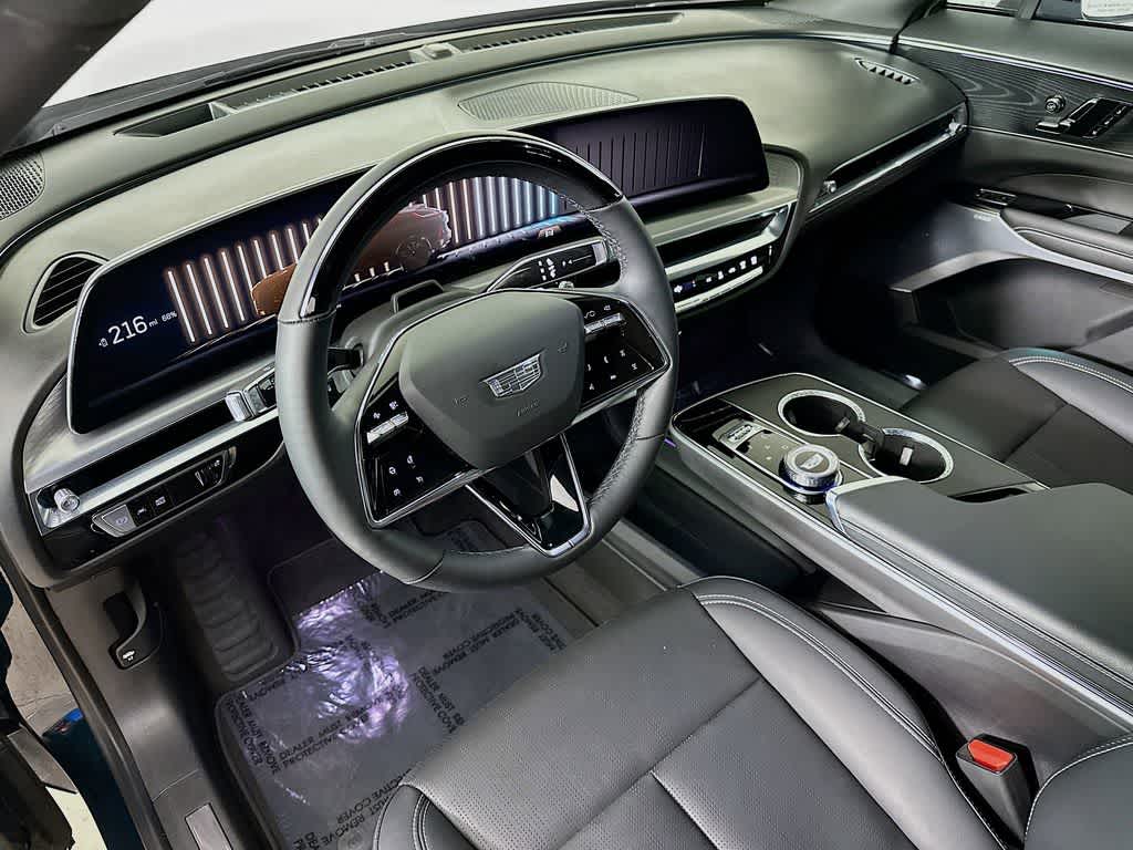 Thumbnail: 2024 Cadillac Lyriq - 2