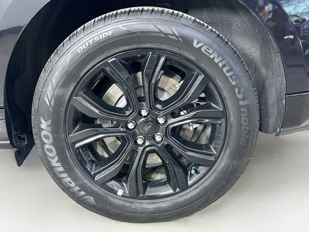 Thumbnail: 2022 Ford Edge - 8