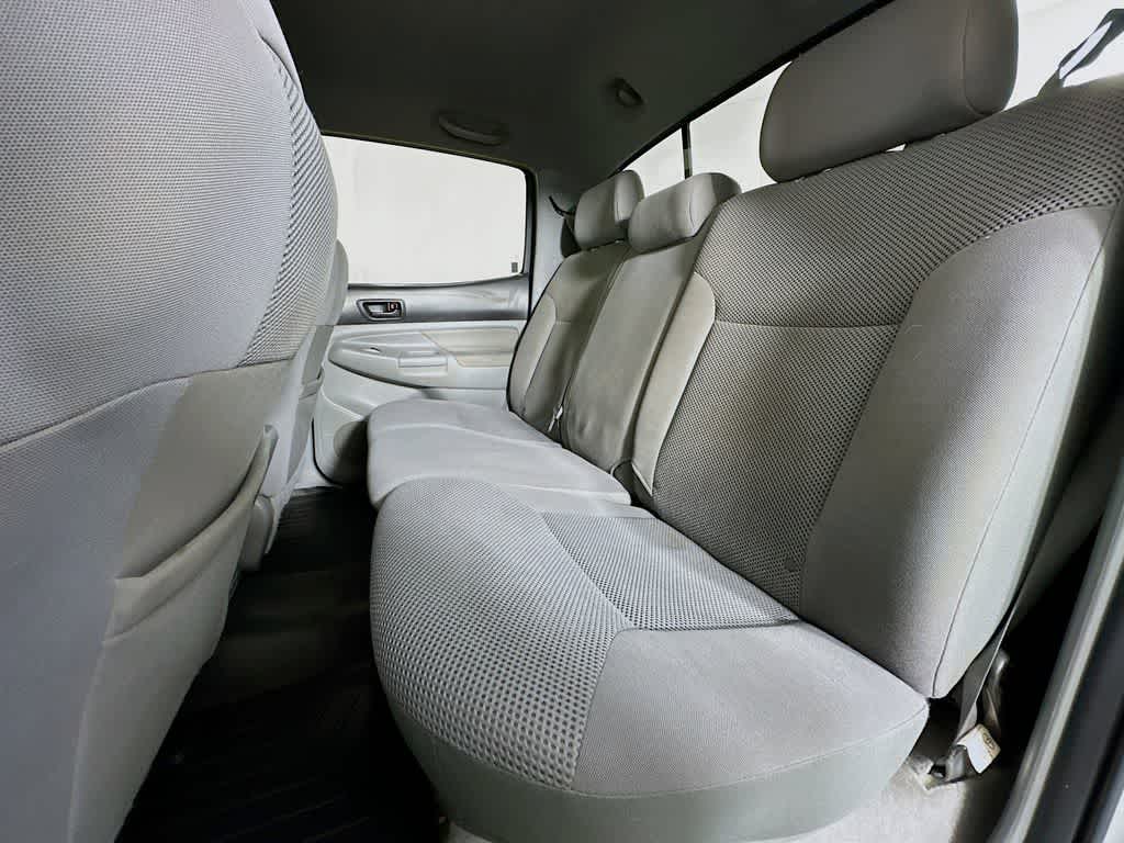 Thumbnail: 2011 Toyota Tacoma - 13