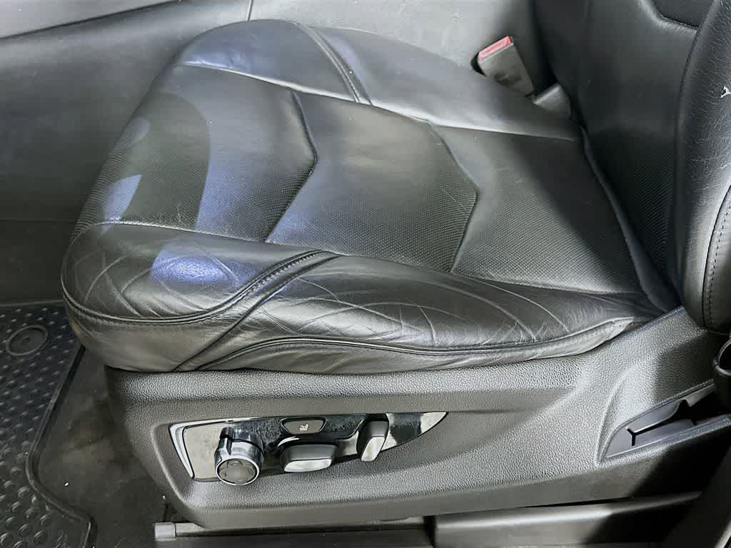 Thumbnail: 2018 Cadillac Escalade - 33