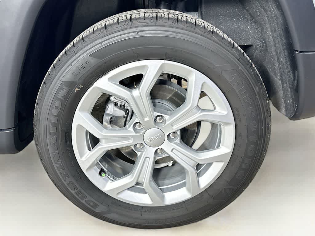 Thumbnail: 2024 Jeep Compass - 8