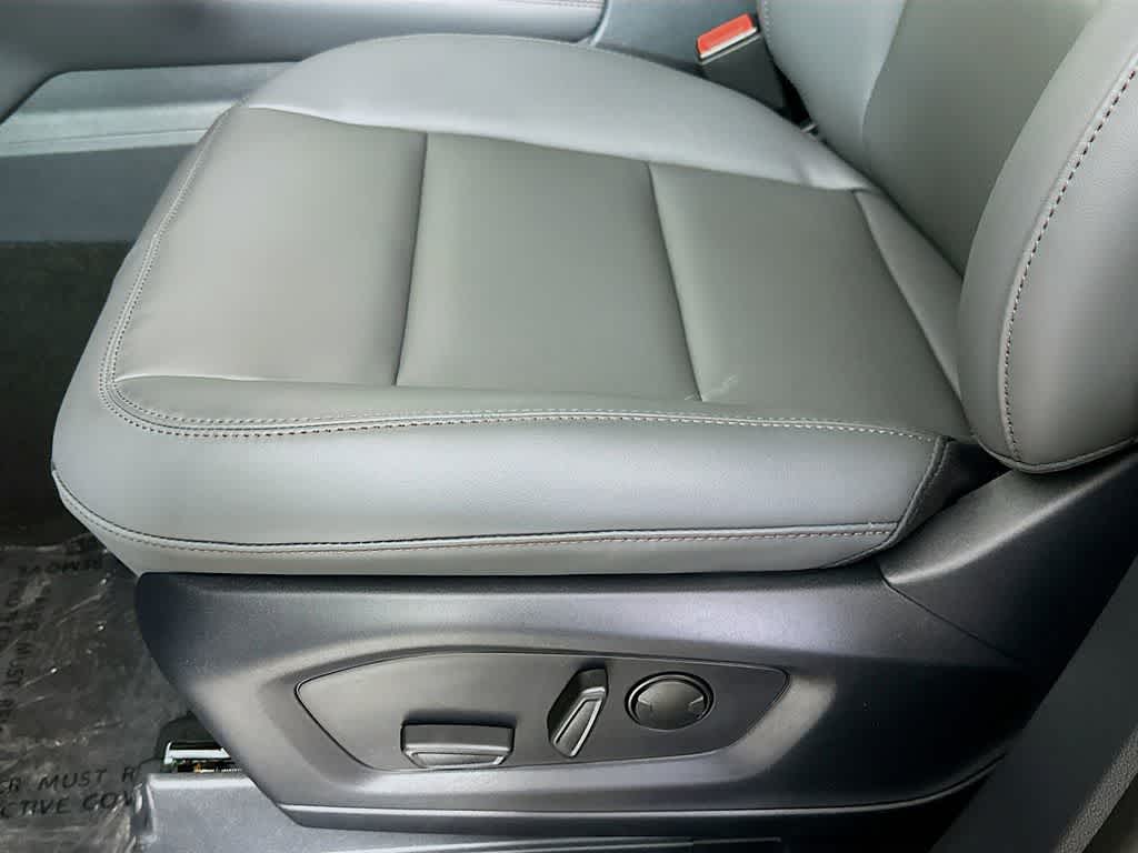 Thumbnail: 2026 Ford Explorer - 31