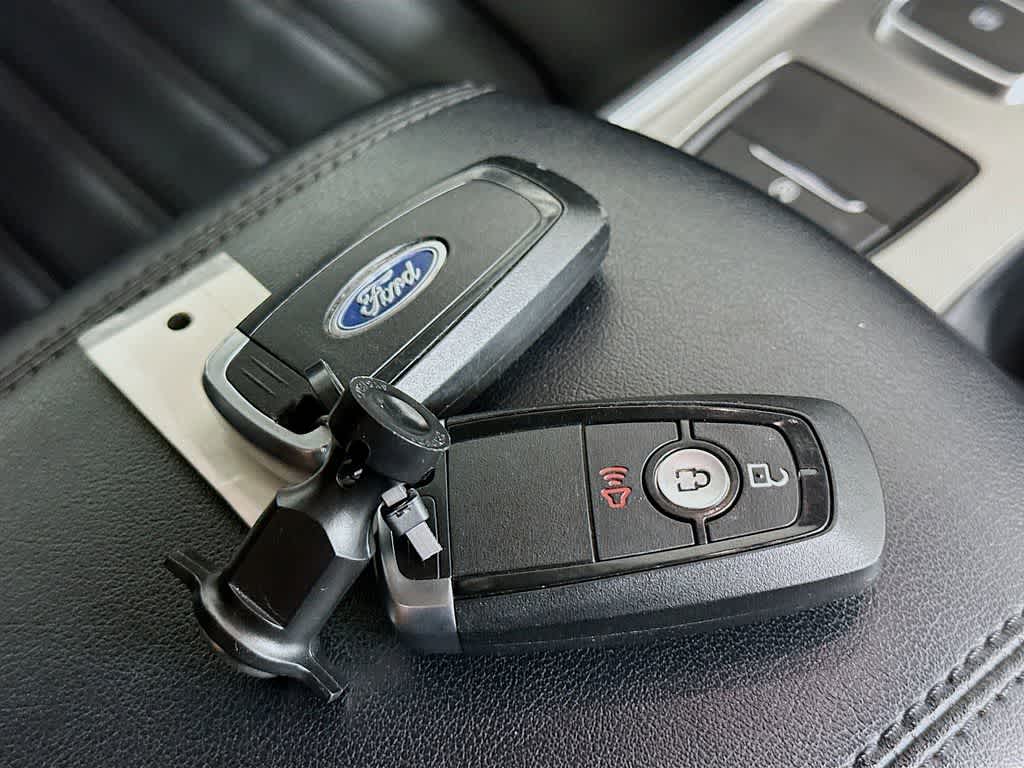 Thumbnail: 2022 Ford Edge - 20