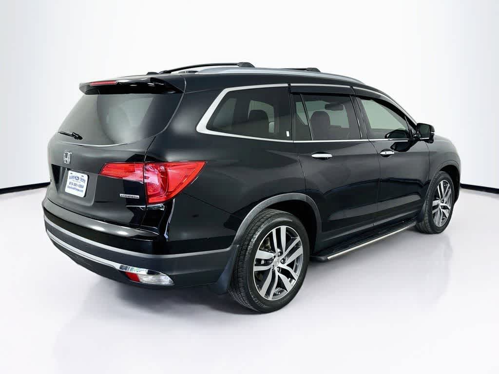 Thumbnail: 2016 Honda Pilot - 25