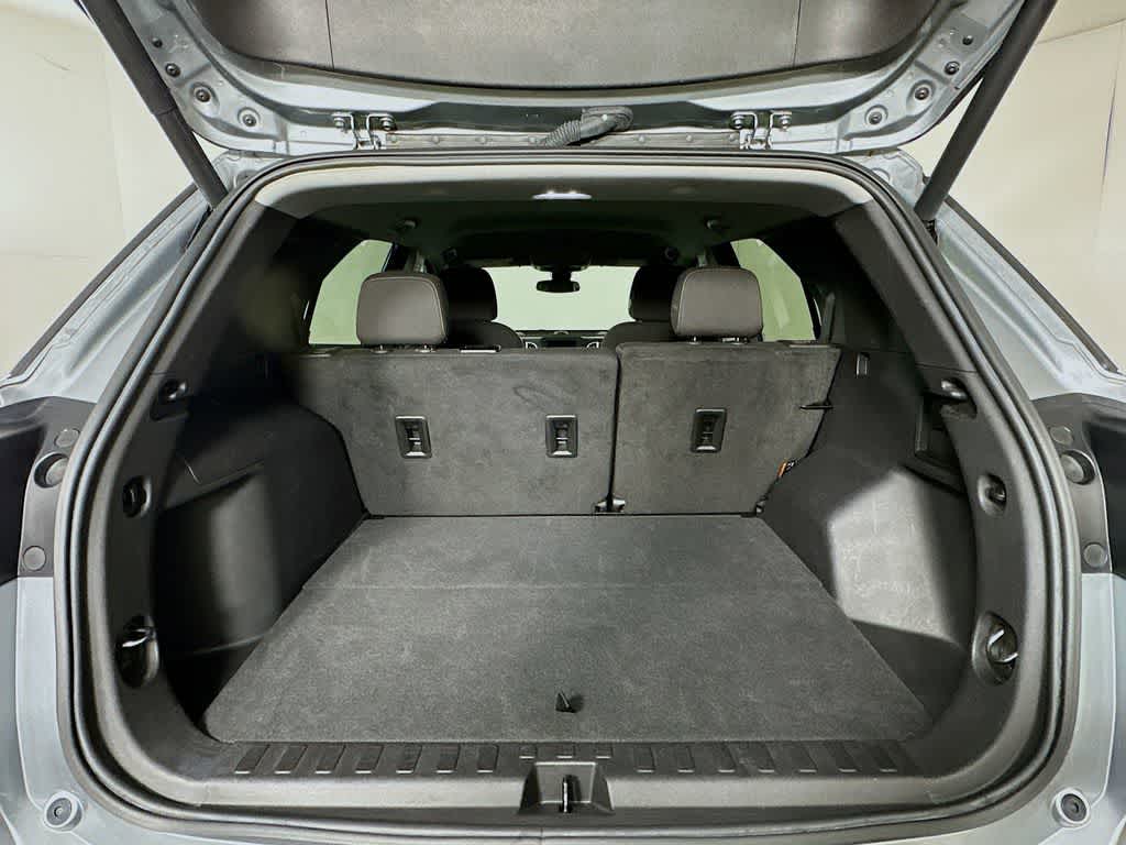 Thumbnail: 2024 Chevrolet Equinox - 21