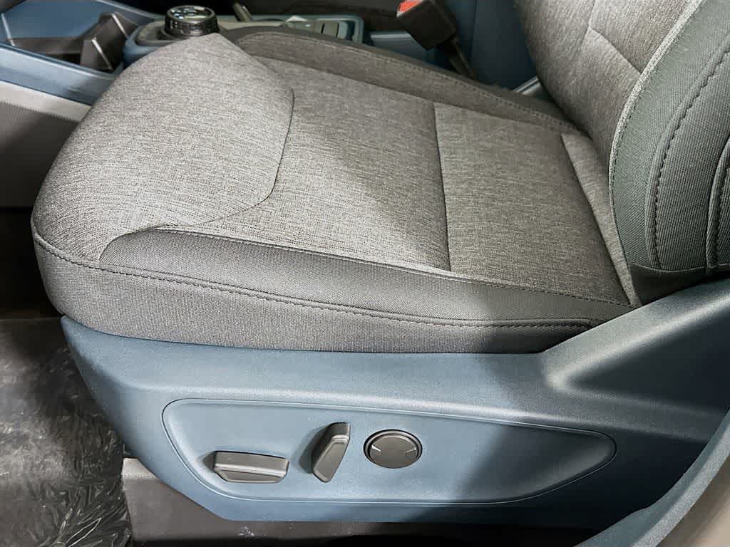 Thumbnail: 2025 Ford Maverick - 30