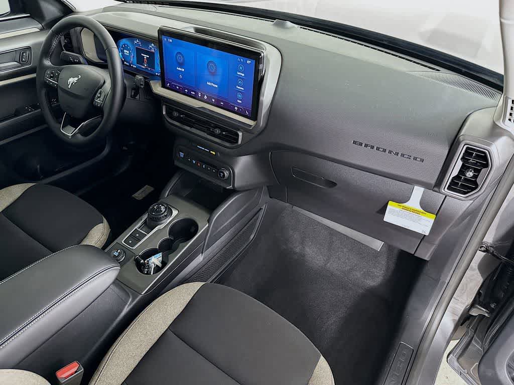 Thumbnail: 2025 Ford Bronco Sport - 31