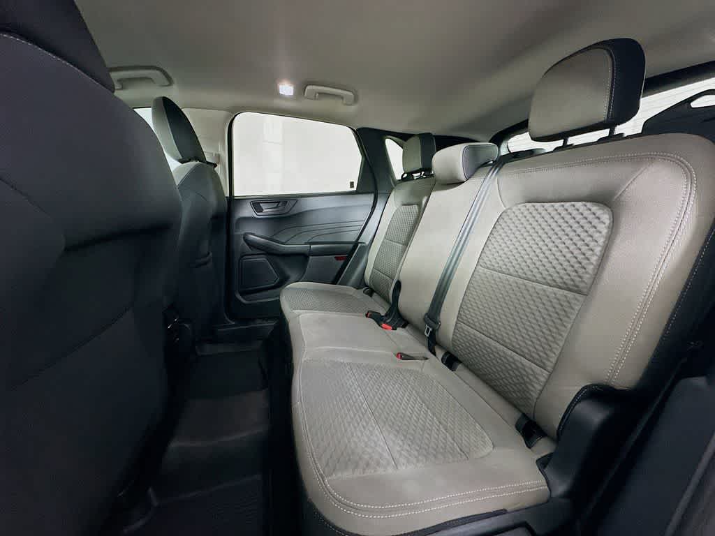 Thumbnail: 2022 Ford Escape - 13