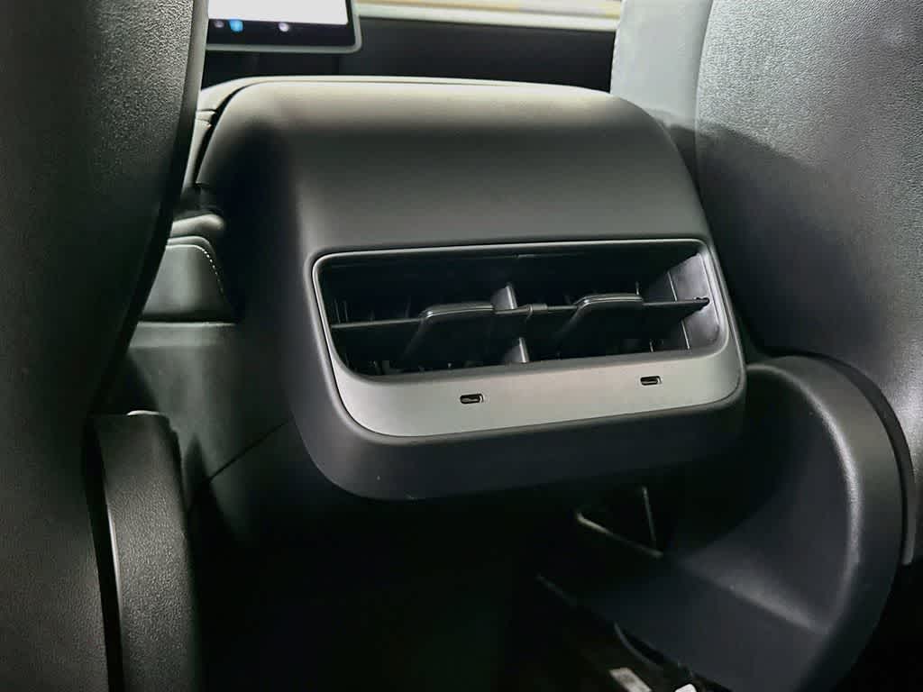 Thumbnail: 2022 Tesla Model Y - 12