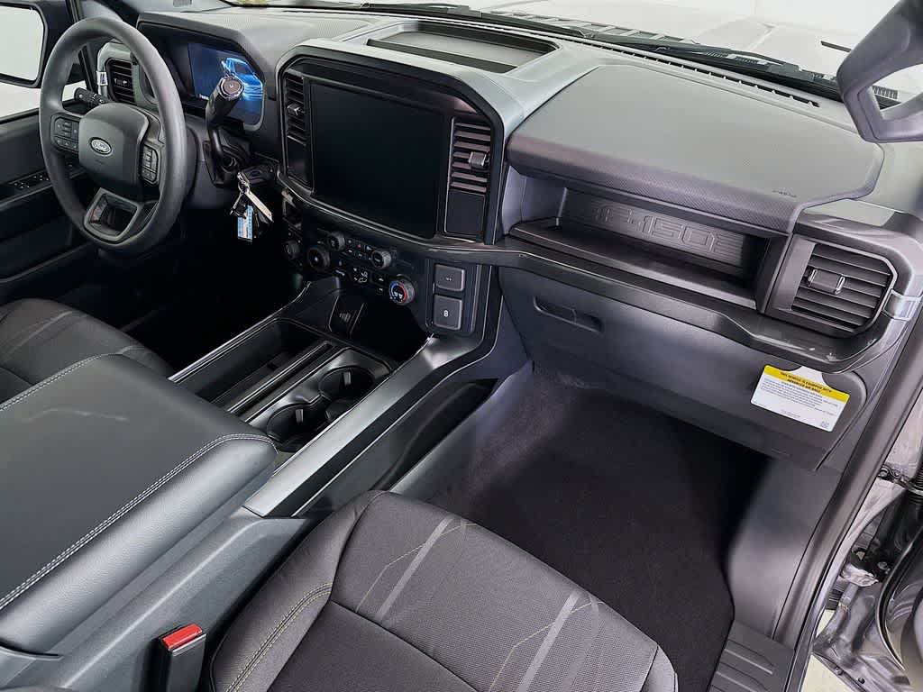 Thumbnail: 2025 Ford F-150 - 32