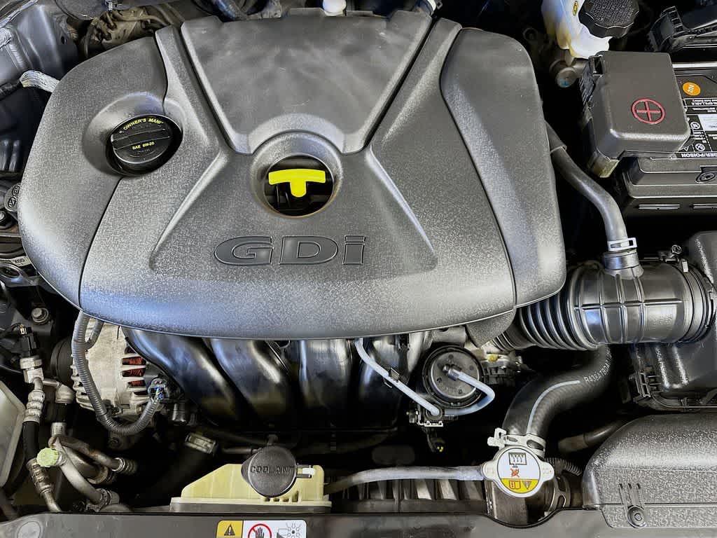 Thumbnail: 2016 Kia Forte - 9