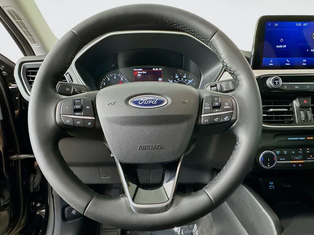 Thumbnail: 2022 Ford Escape - 16