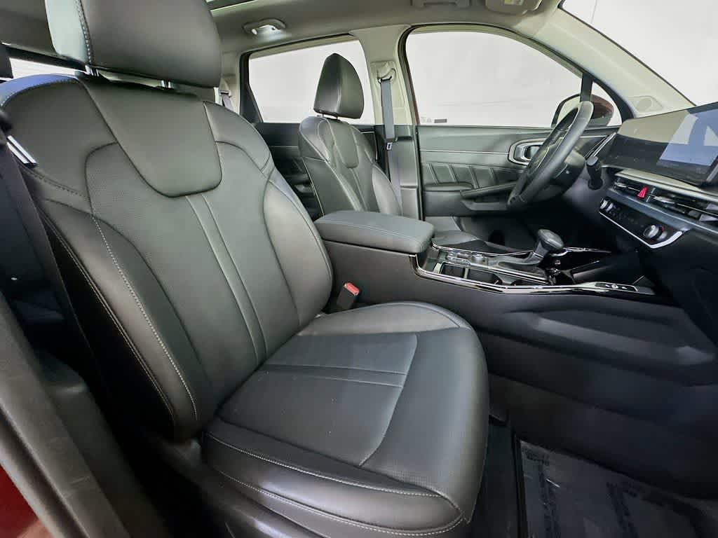 Thumbnail: 2024 Kia Sorento - 15