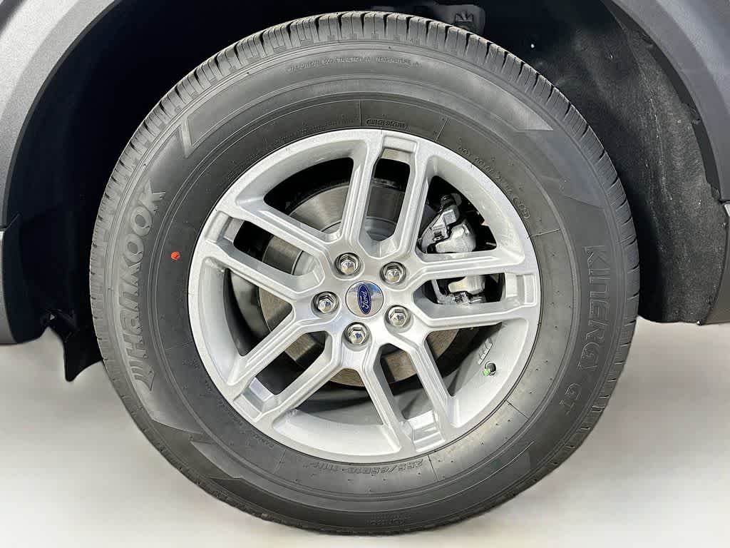 Thumbnail: 2026 Ford Explorer - 8