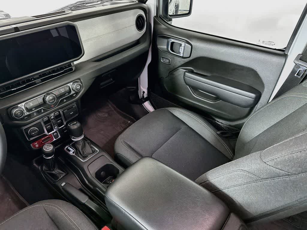 Thumbnail: 2024 Jeep Wrangler - 11