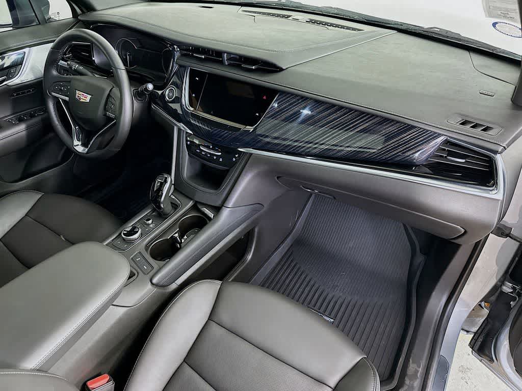 Thumbnail: 2025 Cadillac XT6 - 34