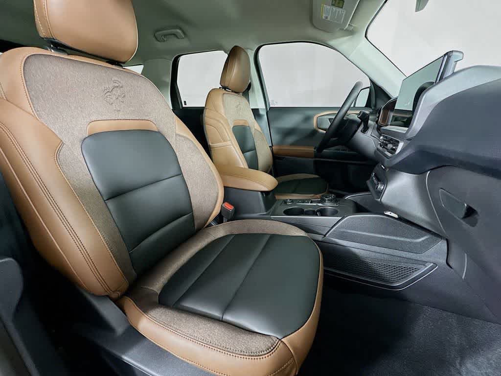 Thumbnail: 2025 Ford Bronco Sport - 15