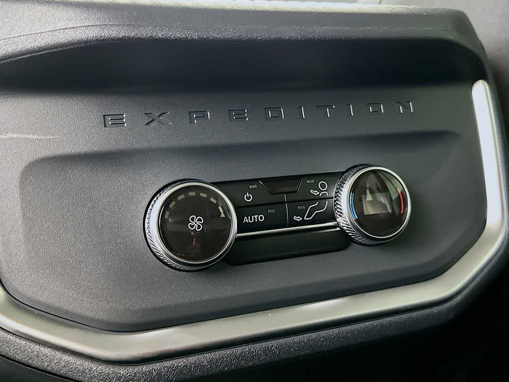 Thumbnail: 2026 Ford Expedition - 13