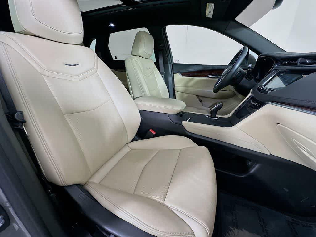 Thumbnail: 2019 Cadillac XT5 - 15