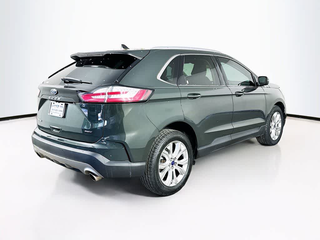 Thumbnail: 2022 Ford Edge - 24