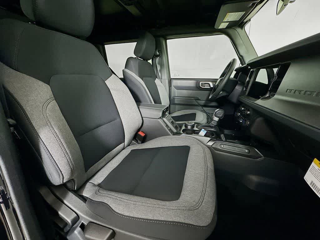 Thumbnail: 2025 Ford Bronco - 15