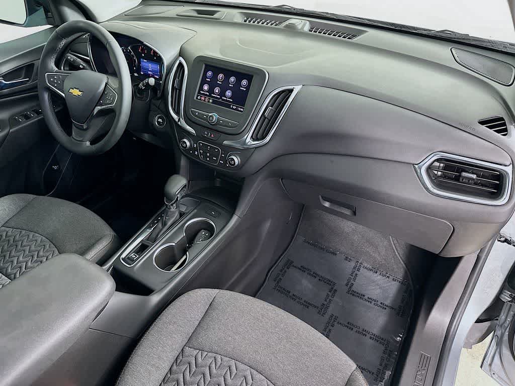 Thumbnail: 2024 Chevrolet Equinox - 32