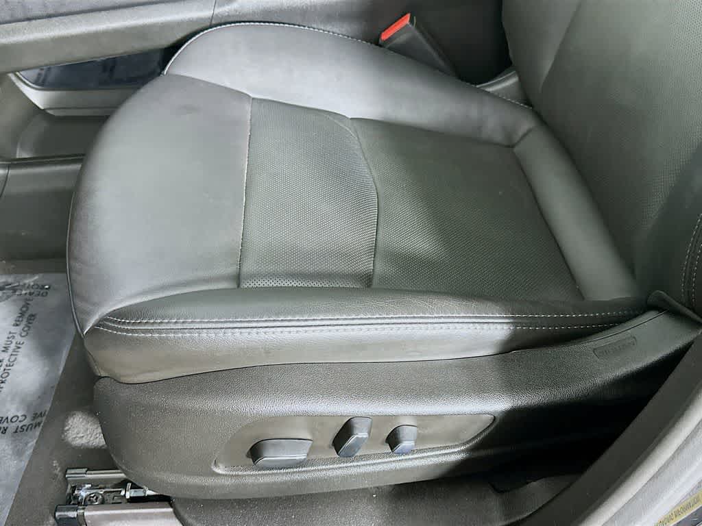 Thumbnail: 2024 Cadillac XT6 - 32