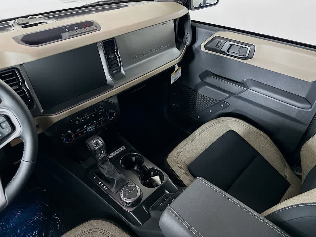 Thumbnail: 2025 Ford Bronco - 11