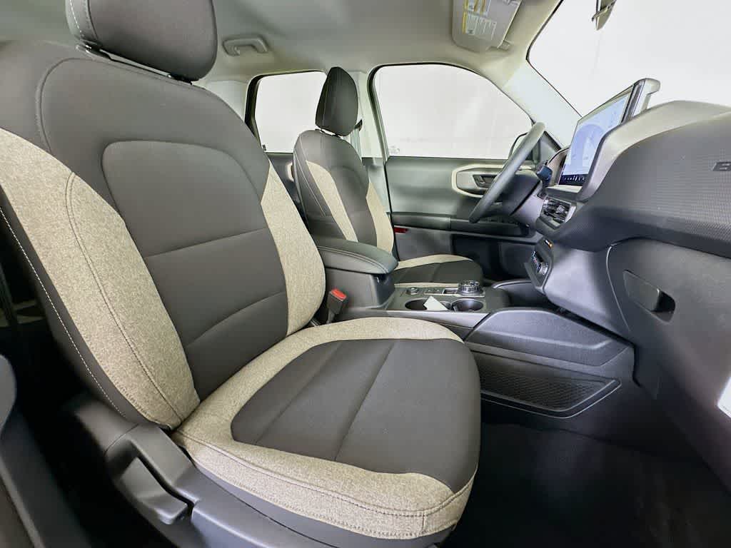 Thumbnail: 2025 Ford Bronco Sport - 15