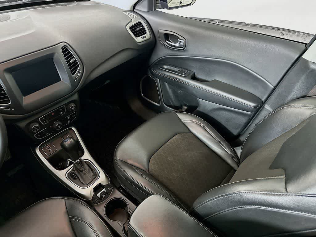 Thumbnail: 2020 Jeep Compass - 11