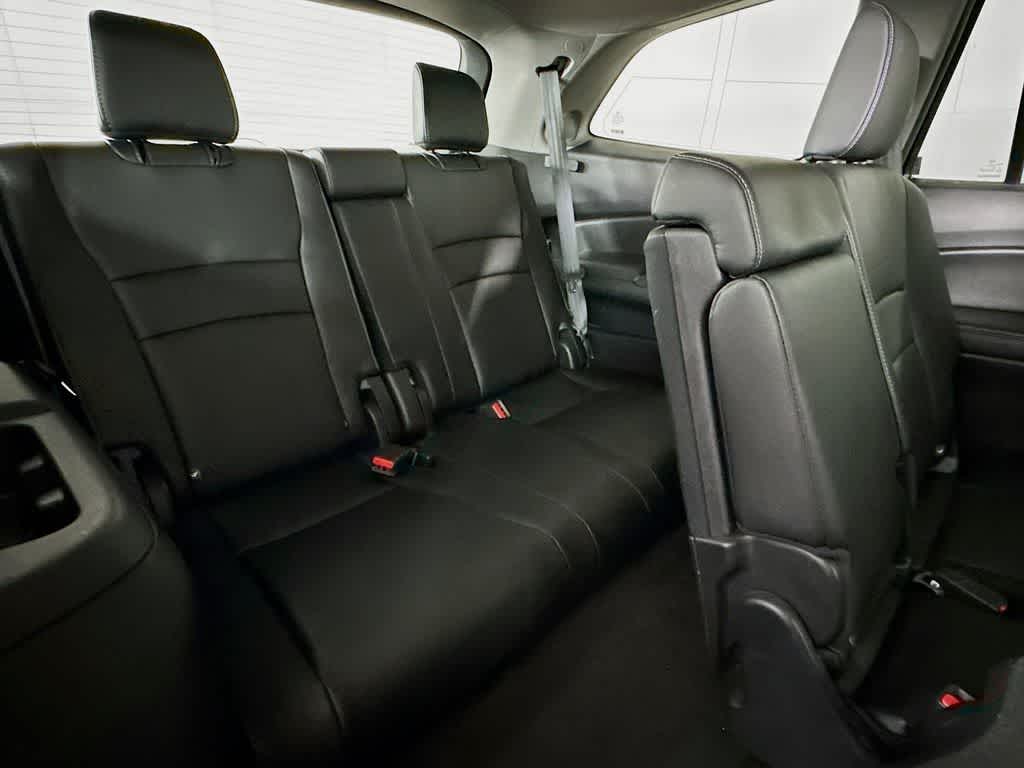 Thumbnail: 2016 Honda Pilot - 33