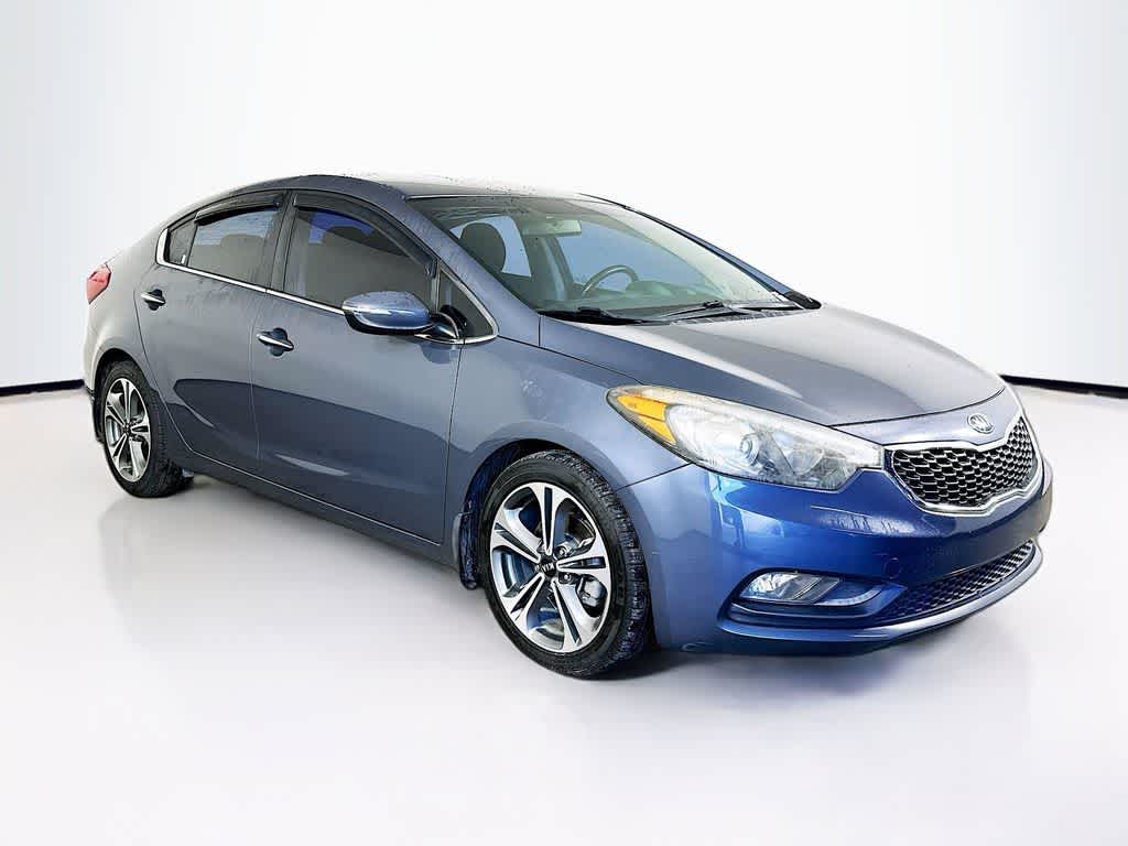Thumbnail: 2016 Kia Forte - 23