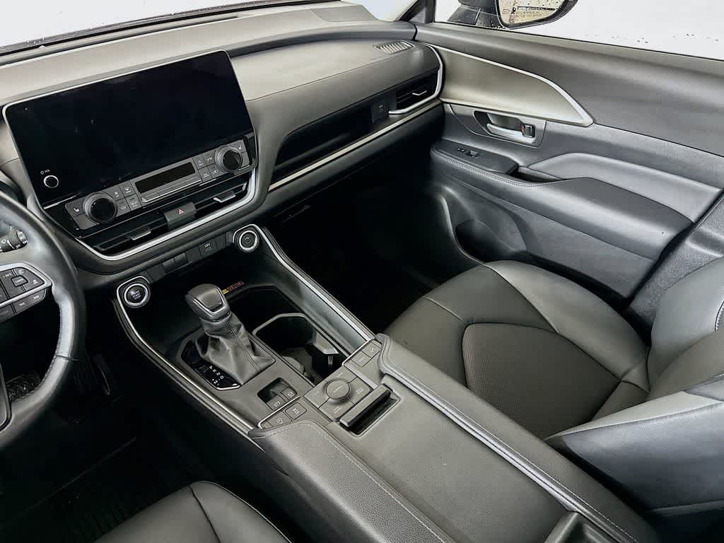 Thumbnail: 2024 Toyota Grand Highlander - 11