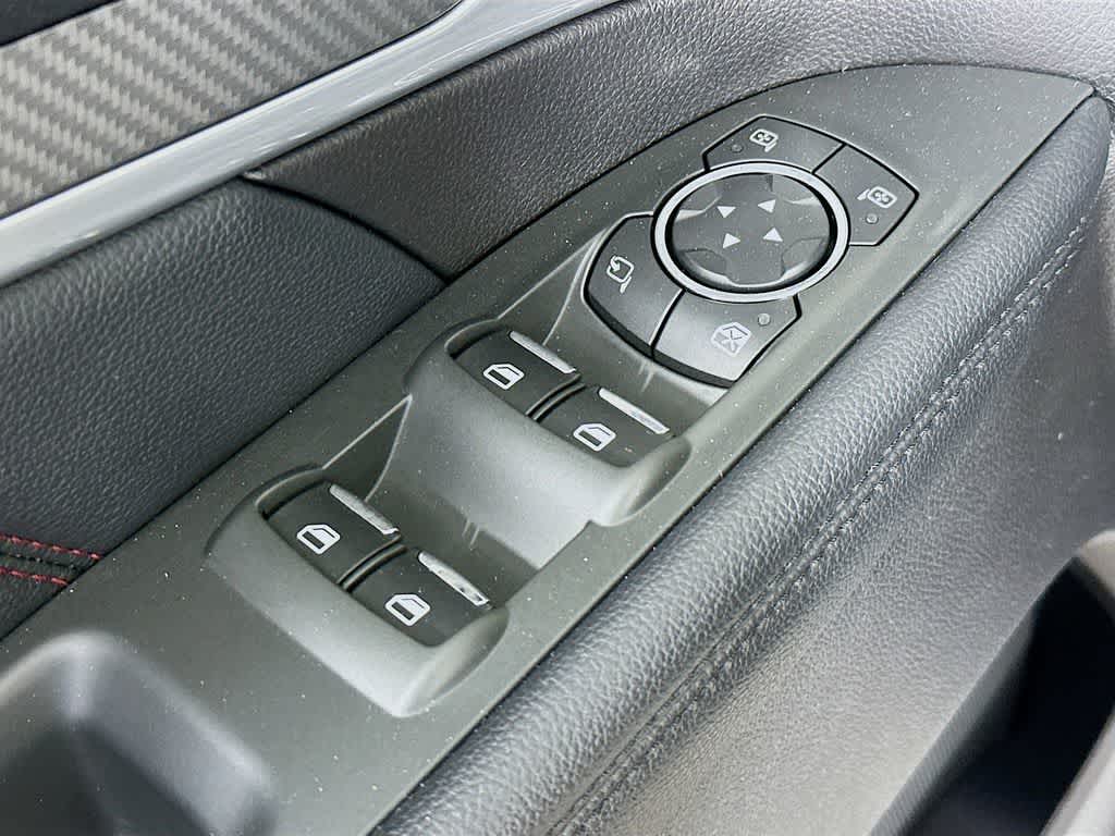 Thumbnail: 2016 Ford Explorer - 29