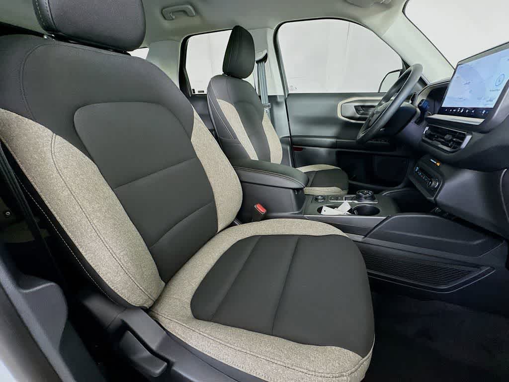 Thumbnail: 2025 Ford Bronco Sport - 15