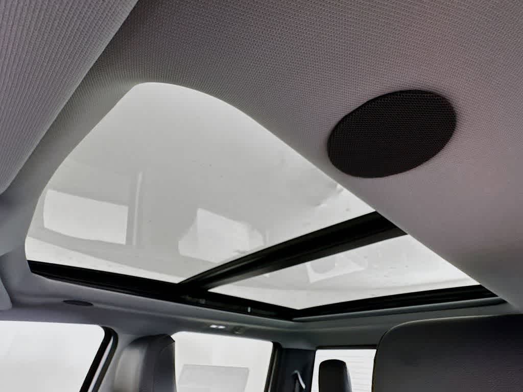 Thumbnail: 2025 Ford F-350 - 31