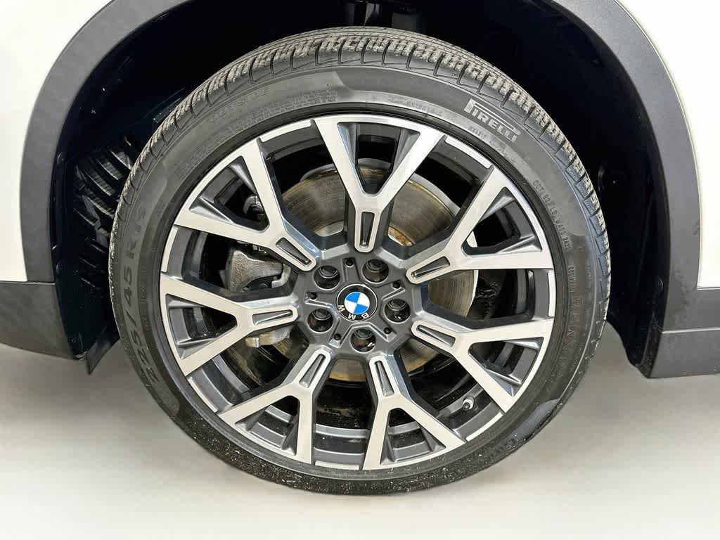 Thumbnail: 2021 BMW X1 - 7