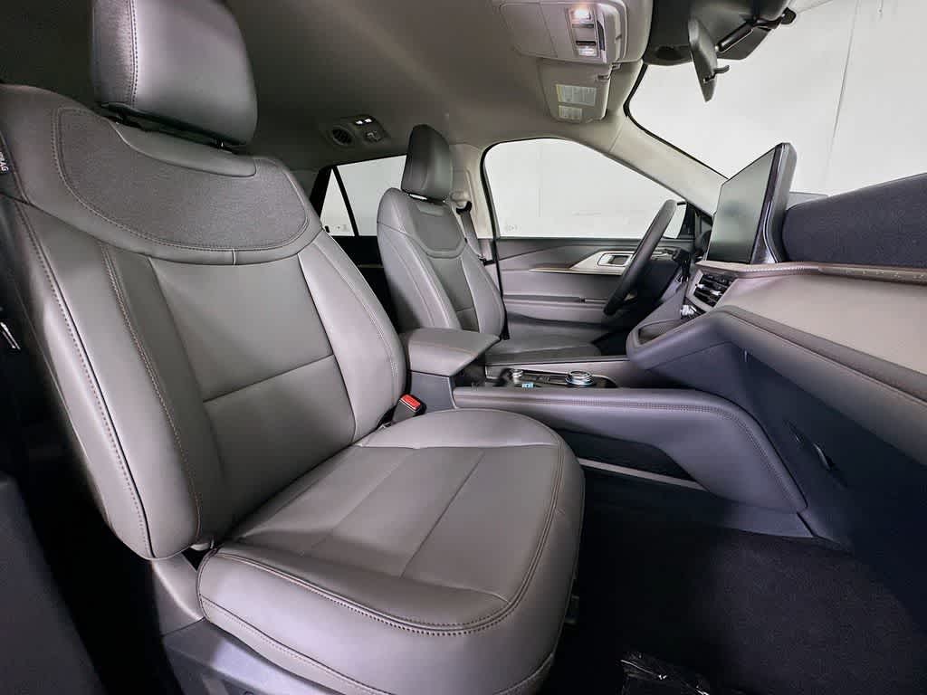 Thumbnail: 2026 Ford Explorer - 16