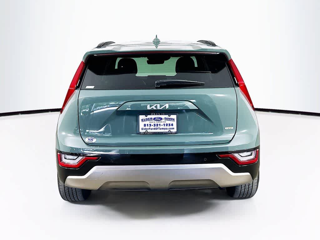 2023 Kia Niro SX Touring 5