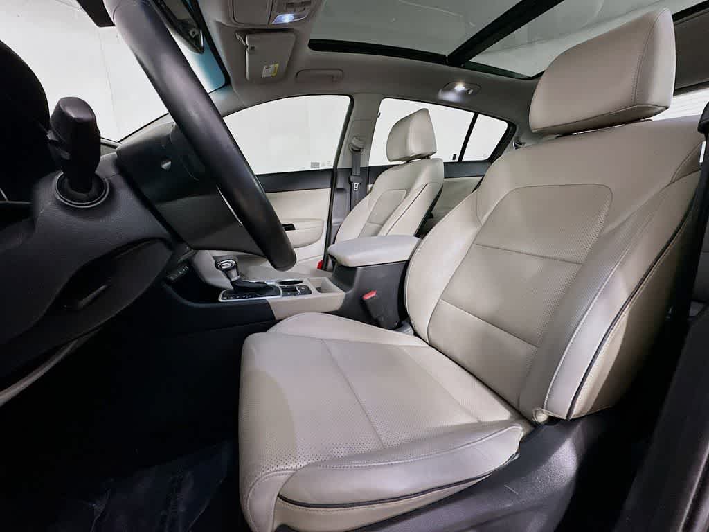 Thumbnail: 2022 Kia Sportage - 12