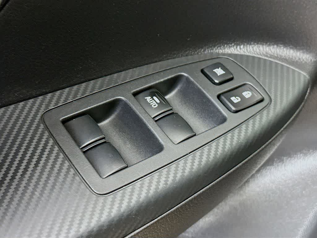 Thumbnail: 2024 Mitsubishi Eclipse Cross - 29